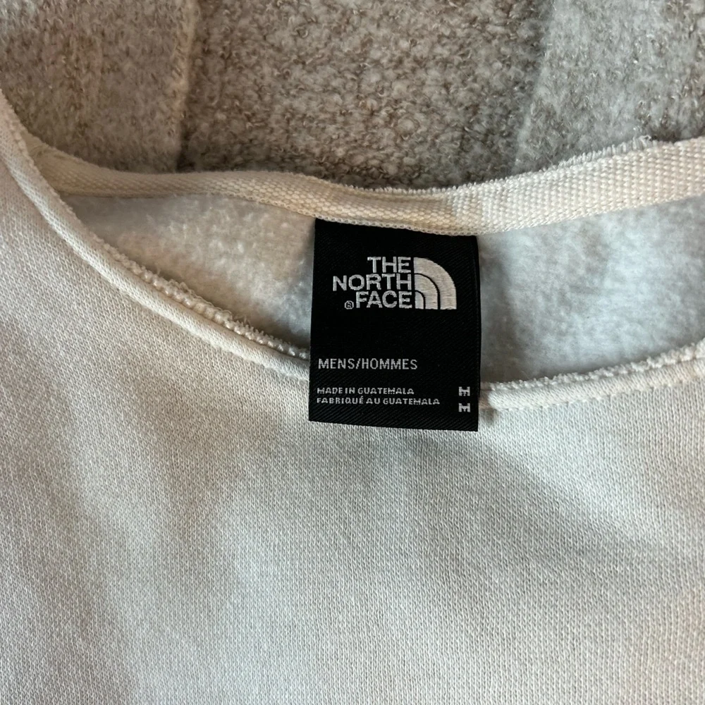 Men’s North Face Cream sweatshirt Medium crewneck